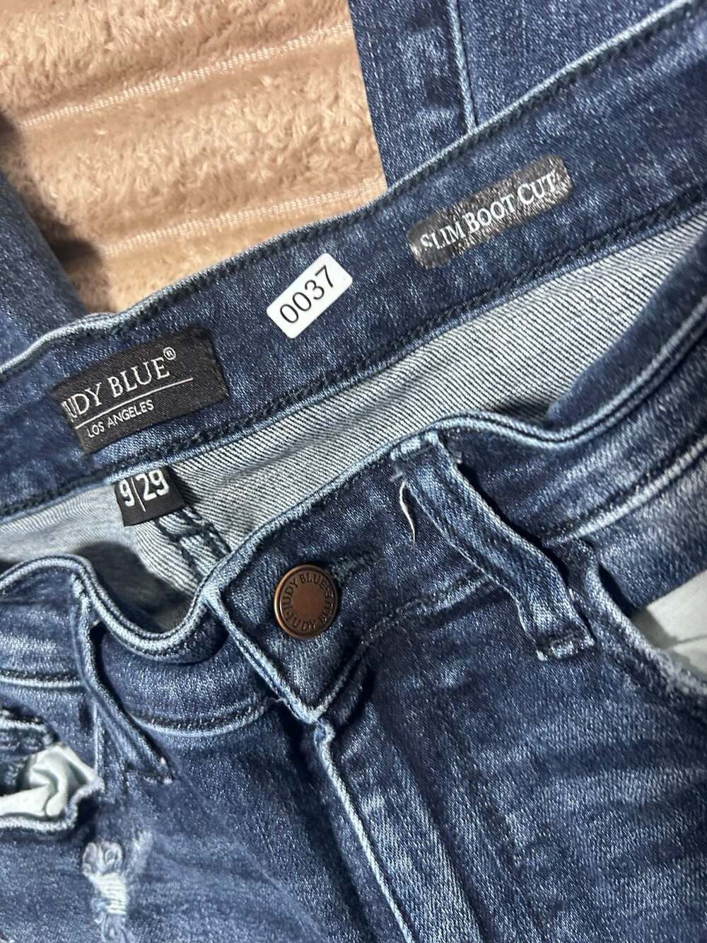 #0037 Judy Blue Los Angeles Slim Boot Cut Distressed Frayed Hem Jeans Size 9/29